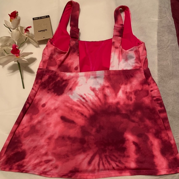 Nike top swimwear/workout top  small new with tag - Picture 5 of 5